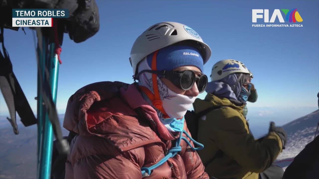 "Los límites están en la mente". Sin pierna y tras vencer al cáncer, CONQUISTÓ EL PICO DE ORIZABA