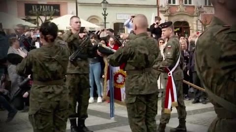 Poles take the oath.