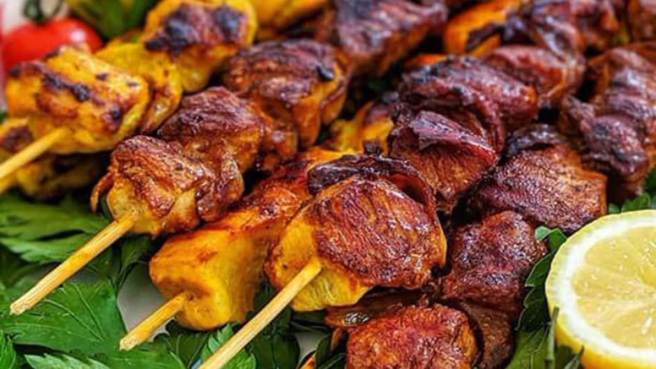 O kebab de frango é um dos pratos iranianos mais deliciosos e populares