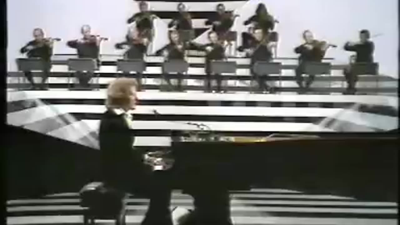 Gilbert O'Sullivan - Alone Again (original version)