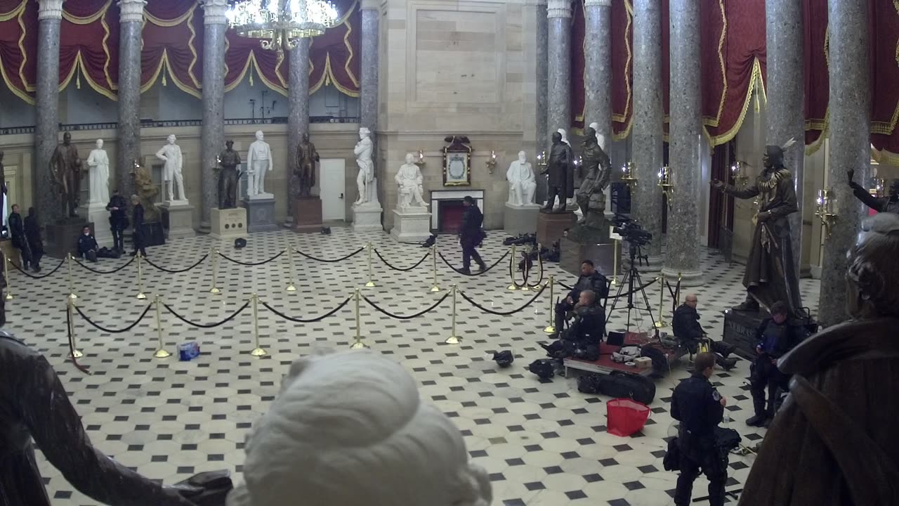 0964USCH02StatuaryHallWest_2021-01-06_19h34min59s407ms.mp4
