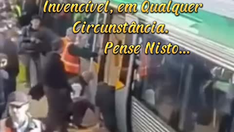 O Povo Unido se Torna Invencível...