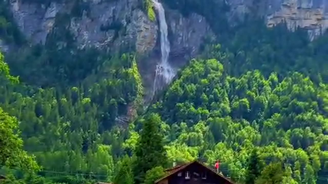 "Discovering the Spectacular Waterfalls of Lauterbrunnen Valley in Switzerland"