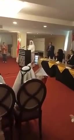 במצרים-השגריר הסעודי התמוטט ומת במהלך נאום בוועידה הערבית בקהיר