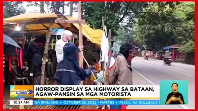 Horror display sa highway sa Bataan,agaw-pansin