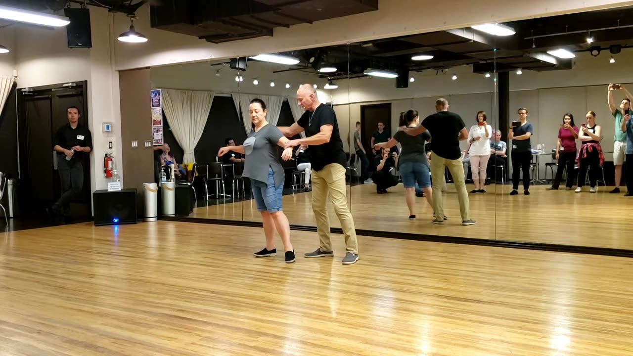 West Coast Swing @ Studio 22 with Wes Neese 20230719 220139