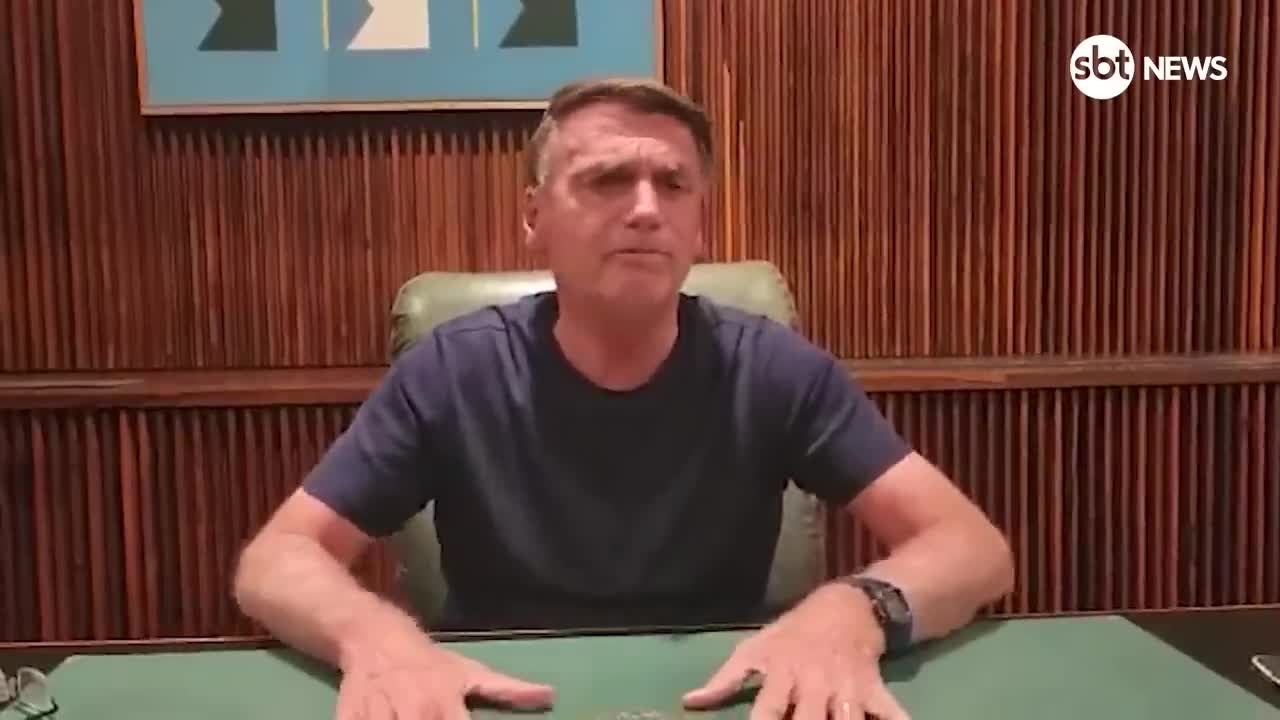 Presidente Jair Bolsonaro pede a manifestantes que desobstruam as rodovias
