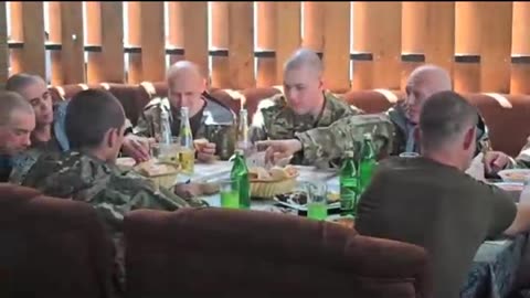 Captured AFU servicemen were taken on a “tour” to show how life really is in Luhansk.