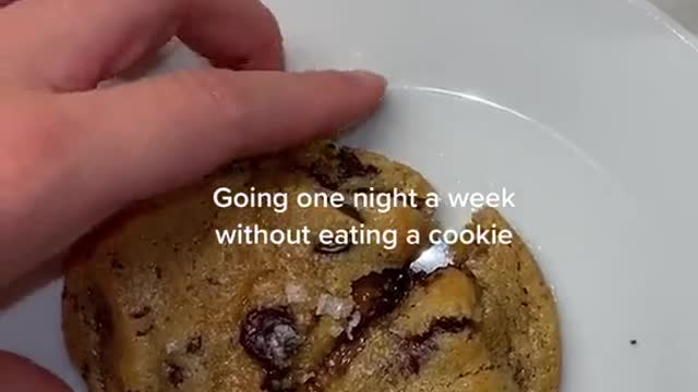 ive never been in love with a cookie before 👁👄👁
