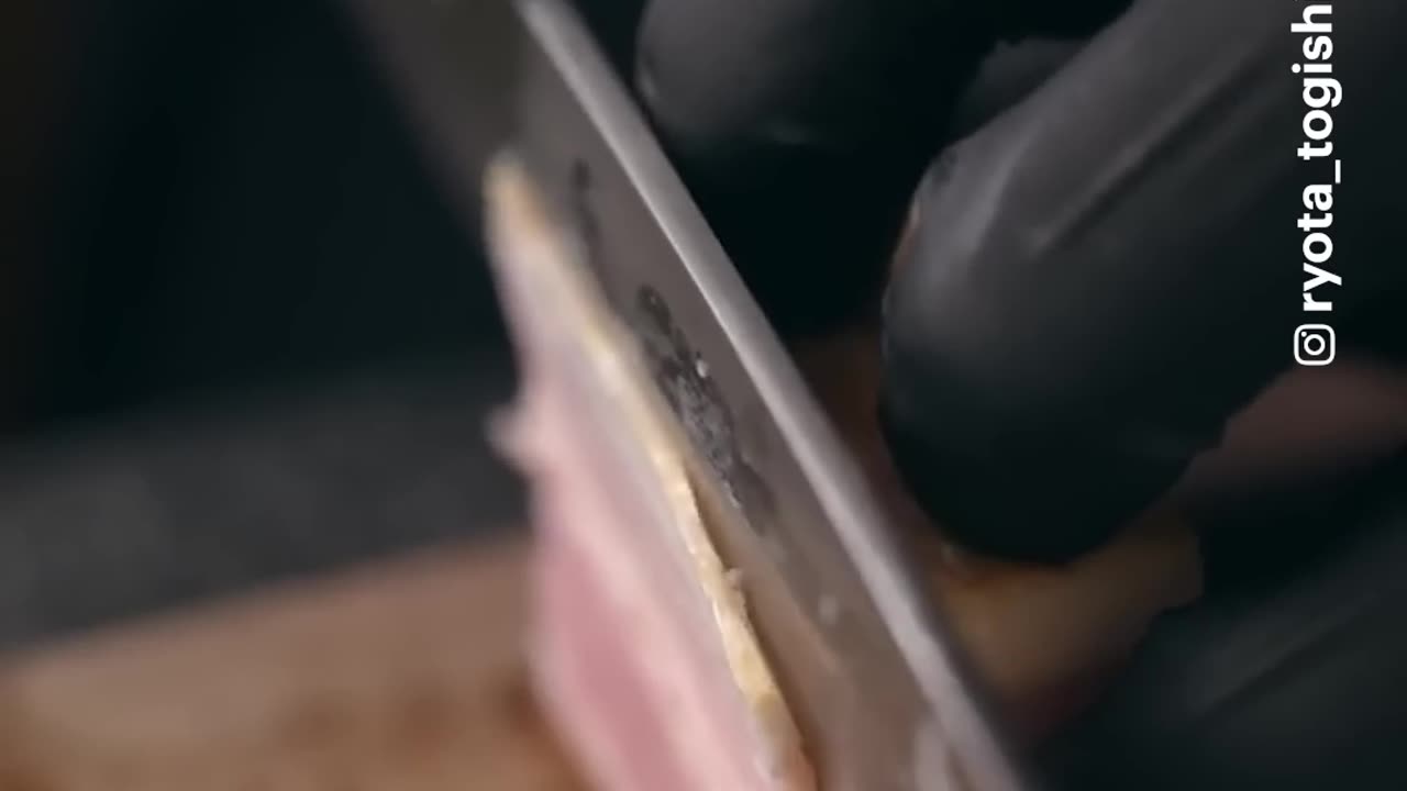 Thiniest sandwich in world
