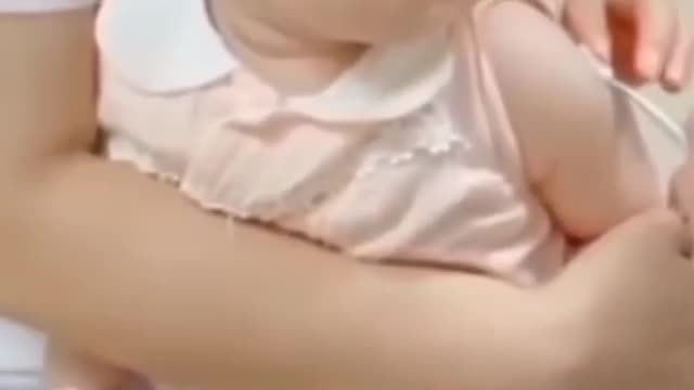 WARNING ⚠️ ⚕💉Vaccinating Infant