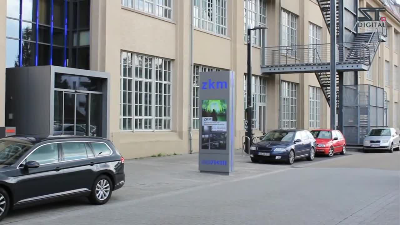 ST-DIGITAL Outdoor Stele l Digital Signage Made in Germany