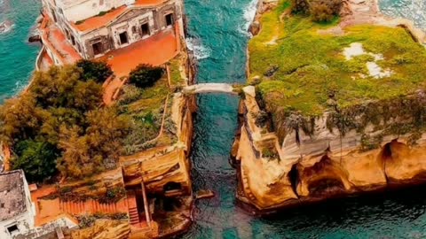 Did You Know? Isola La Gaiola || FACTS || TRIVIA