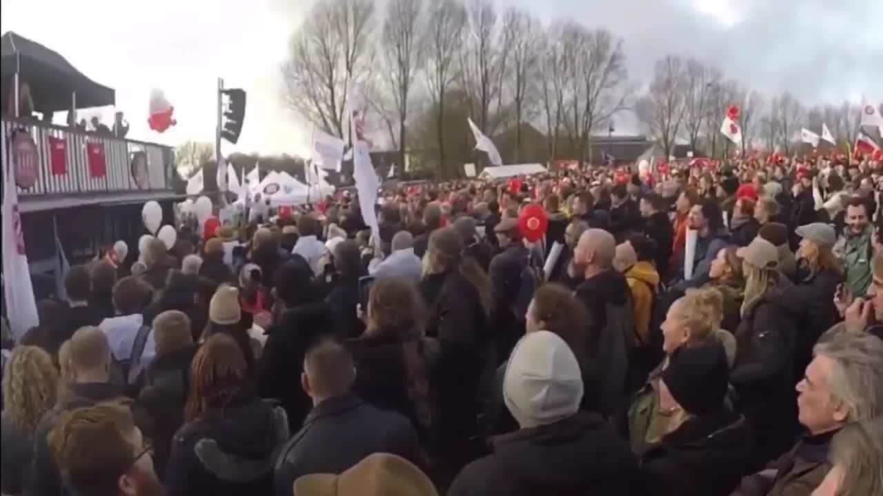 Halsema verbied vrijheidsdemo - 10 duizenden kan de politie niet stoppen in Amsterdam