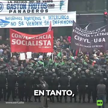 Argentina reprimió con gas pimienta a diputados