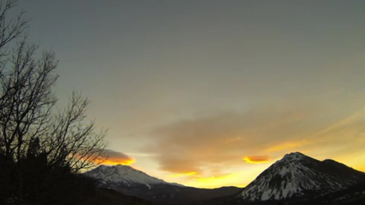 Mt. Shasta Sunrise Time Lapse