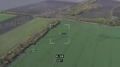 🛩🇬🇧The Lancet destroys a 155mm FH70 howitzer