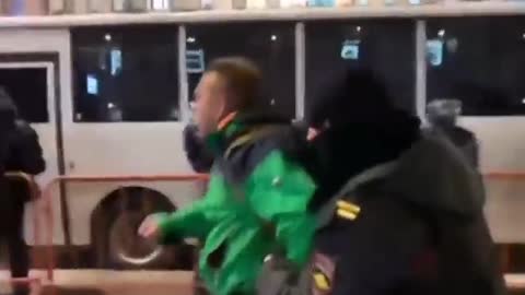 "Arrest Putin Not Me" - Anti-War Protester Yells as He is Getting Detained by Police