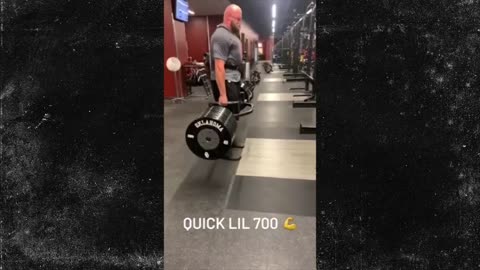 NFL Star Lane Johnson Deadlifts 700 Pounds!