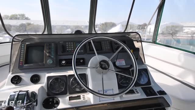 1995 Mainship 37 Motor Yacht