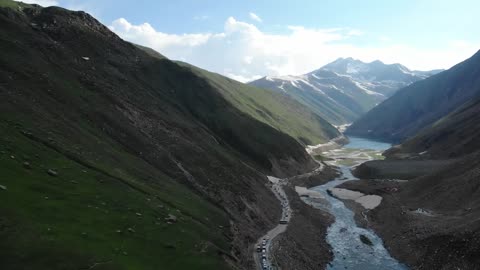 Relaxing , rejuvenating music with scenery views.