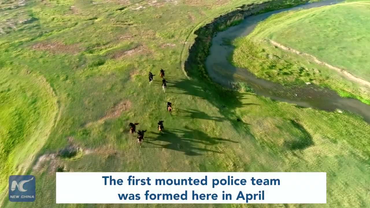 First mounted police team in Inner Mongolia
