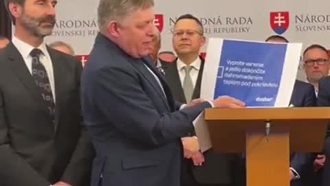 Robert Fico o předstírané snaze slovenské vlády bojovat proti drahotě