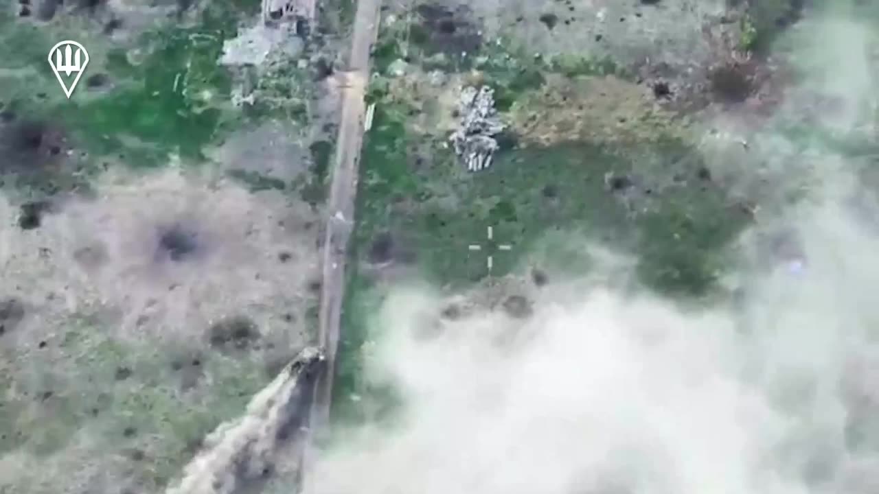 ‼️ Mine explosion of a Russian BMP-3 with landing troops