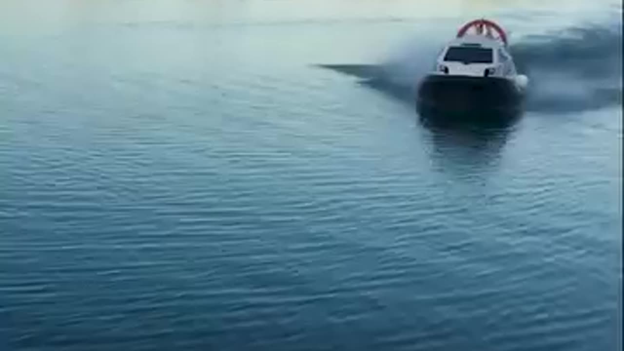 The possibilities are endless with this amphibious hovercraft...😱