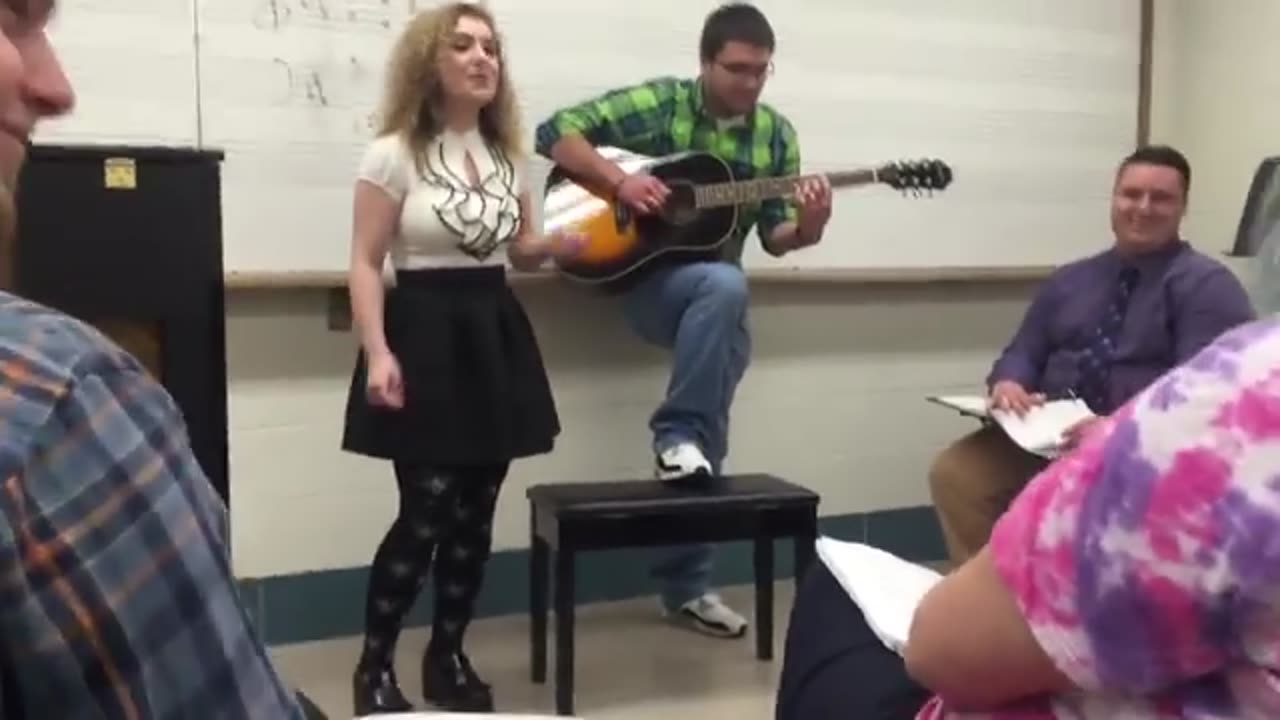 Beautiful voice of young star girl 2023