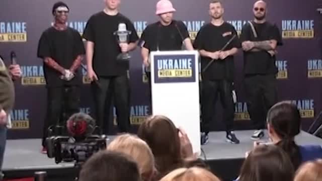 Eurovision Winners toAuction Trophy to RaiseFunds for Ukraine
