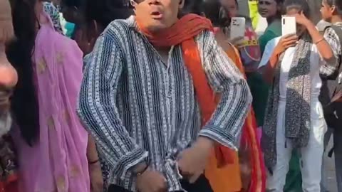 Kandhe pe bandook chalegi ky bhojpuri song