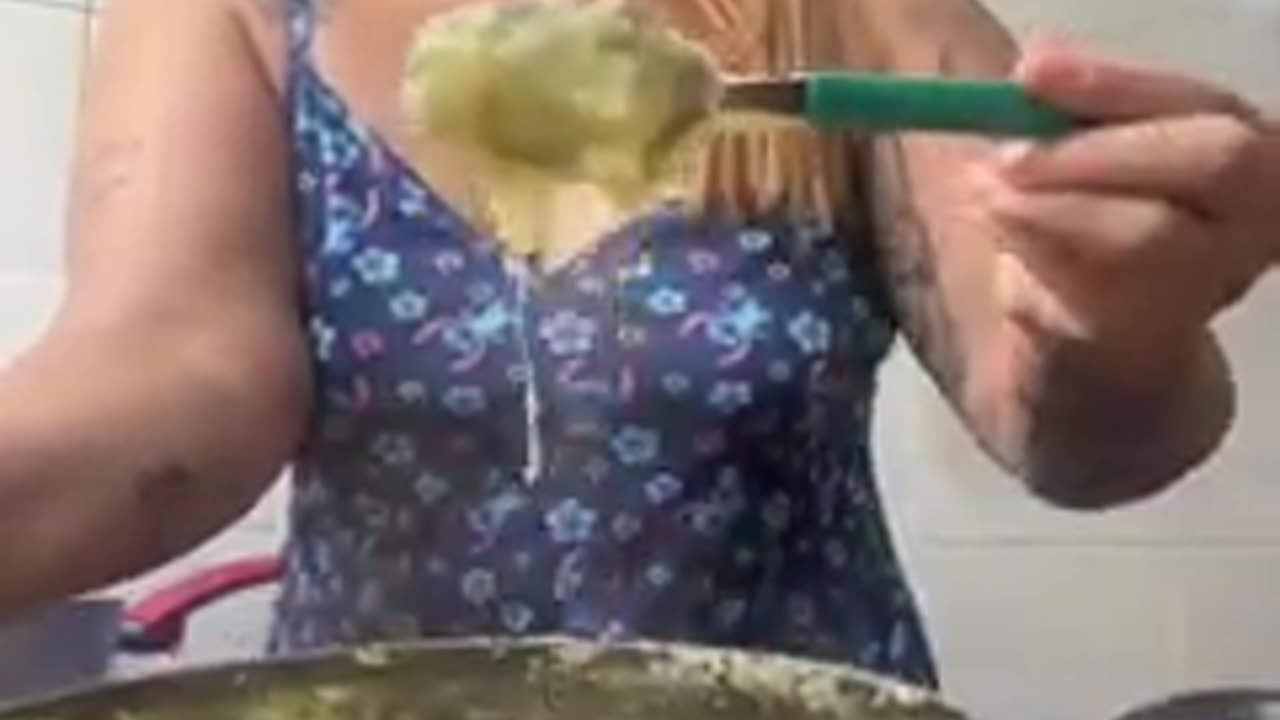 POLENTITA_RAIZ!(240p).mp4