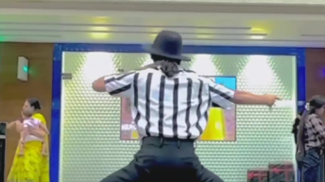 What a Dance .... 🕺 😍 😳