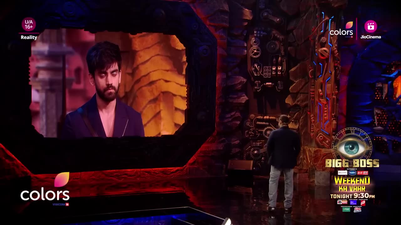 Avinash_Gets_Warned_By_Salman_Khan___Bigg_Boss_18(720p)