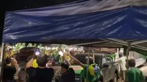 All night protests. Brazil stay with BOLSONARO