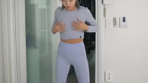 South Korean model doesn't have to be sad