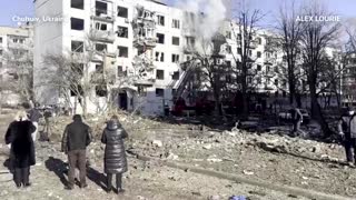 Civilian apartment buildings shelled in Kharkiv