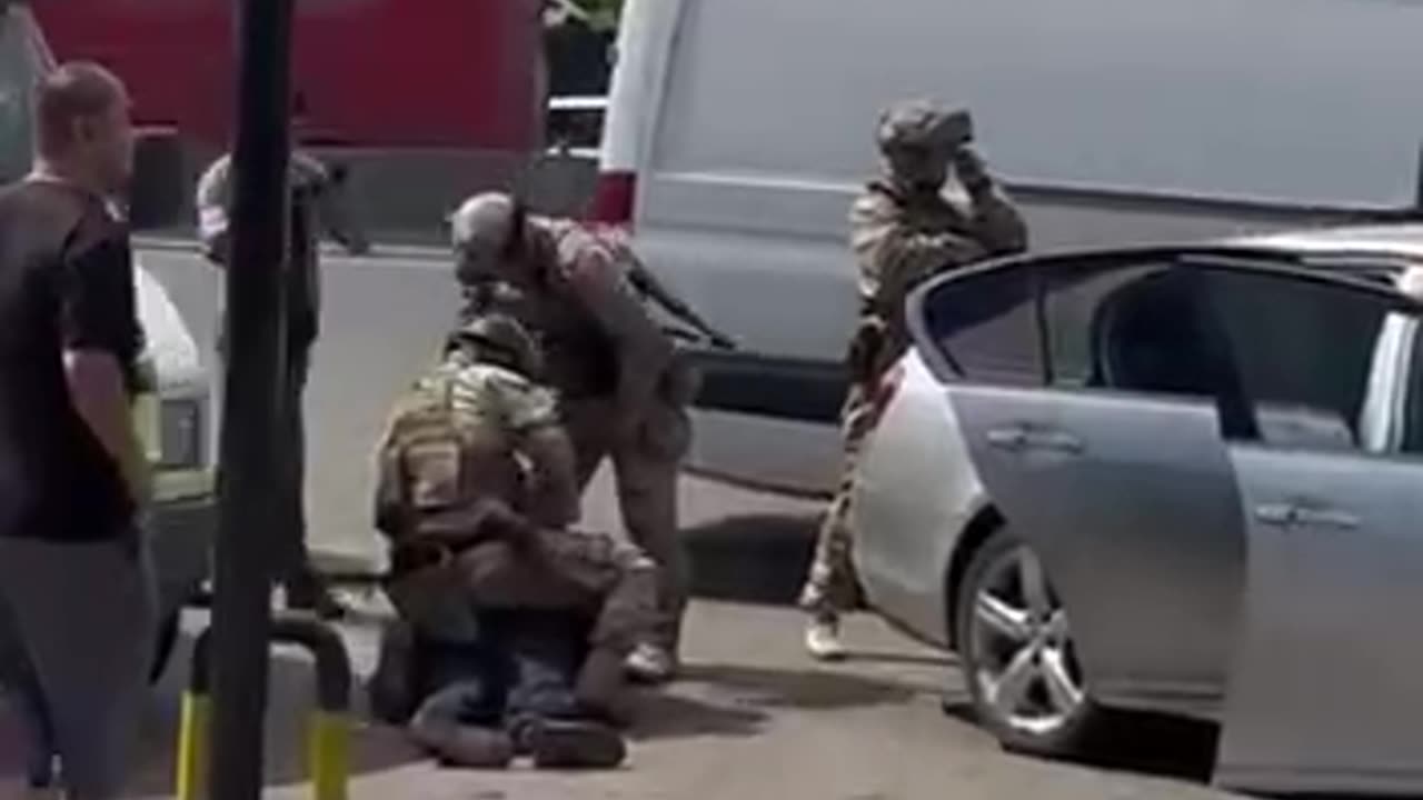 Kirgizské bezpečnostné služby krajiny zadržali niekoľko podozrivých z pokusu o prevrat.