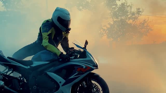 Bike Burnout #vancouver #suzuki #Canada #Sport #Bike