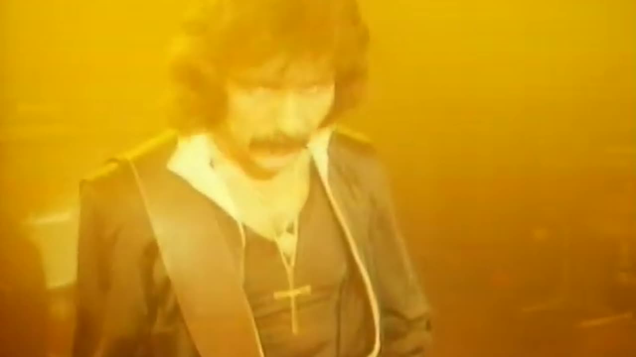 BLACK SABBATH - Neon Knights (Official Video)