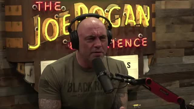 Joe Rogan calls out Colin Kap