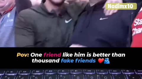 One friend like him is better than thousand fake friends!🥺💚
