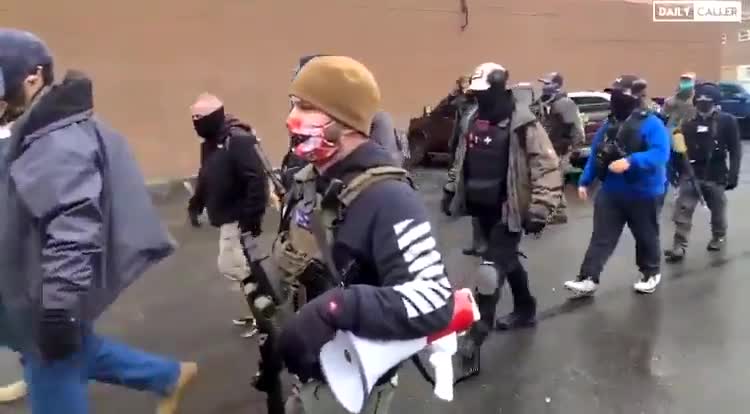 Armed Trump supporters head for U.S