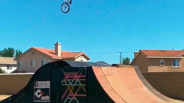 Omg amaizing Freestyle bmx 😱