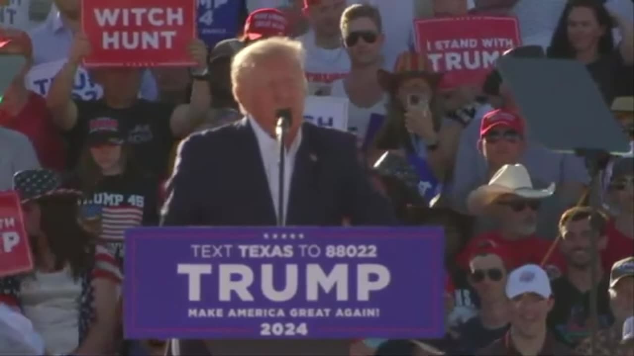 Trump busted FAKE NEWS MEDIA @ Waco Texas Rally