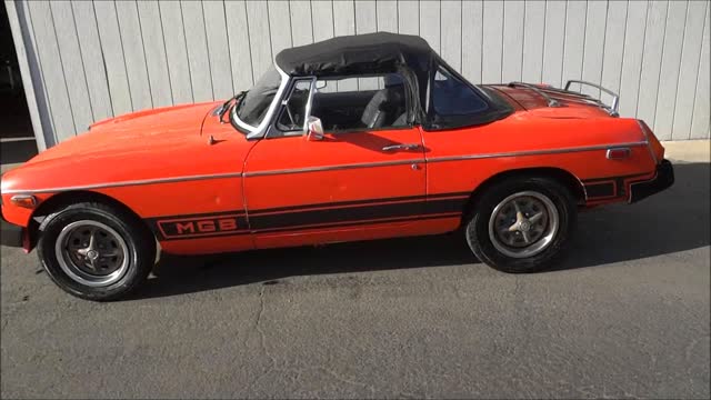 1977 MGB