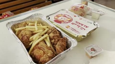 Saudi Popular food Albaik