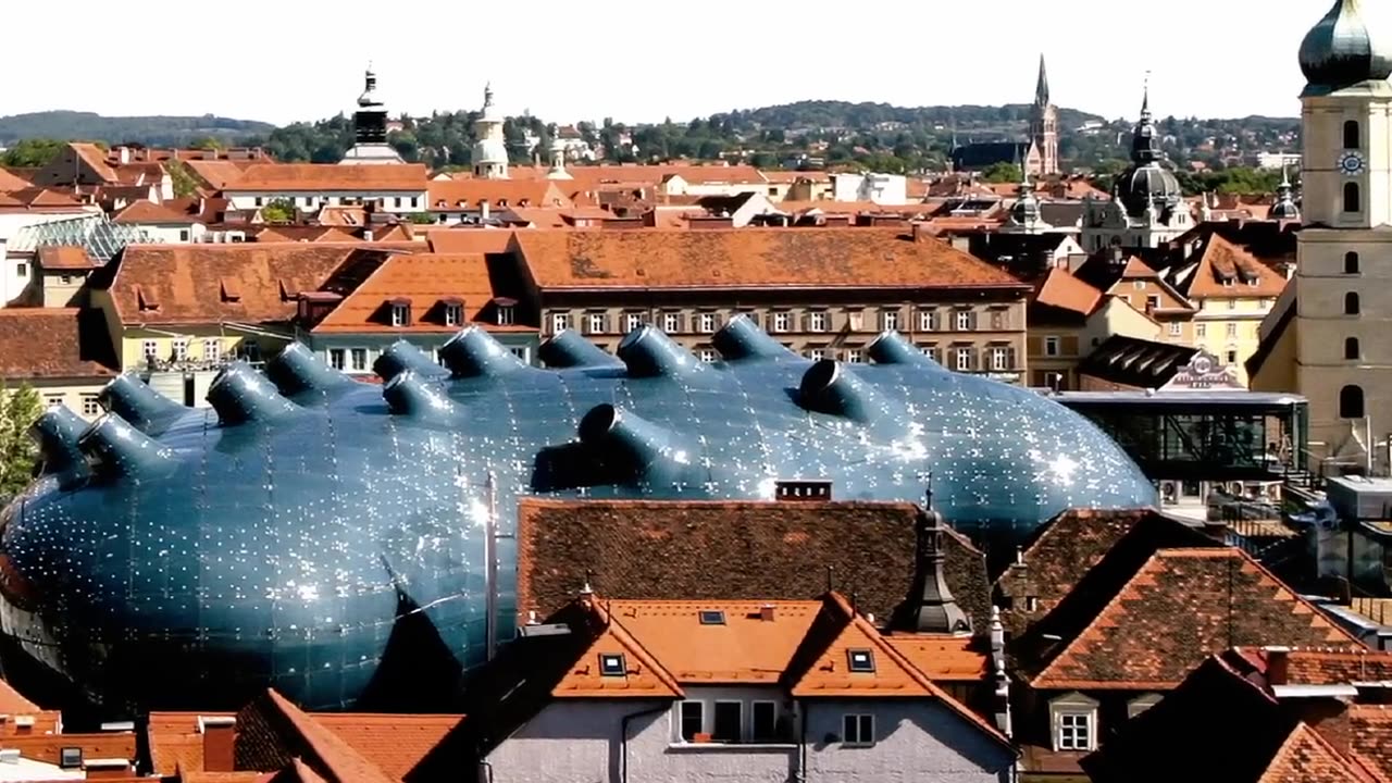 15 Strangest Buildings in the World