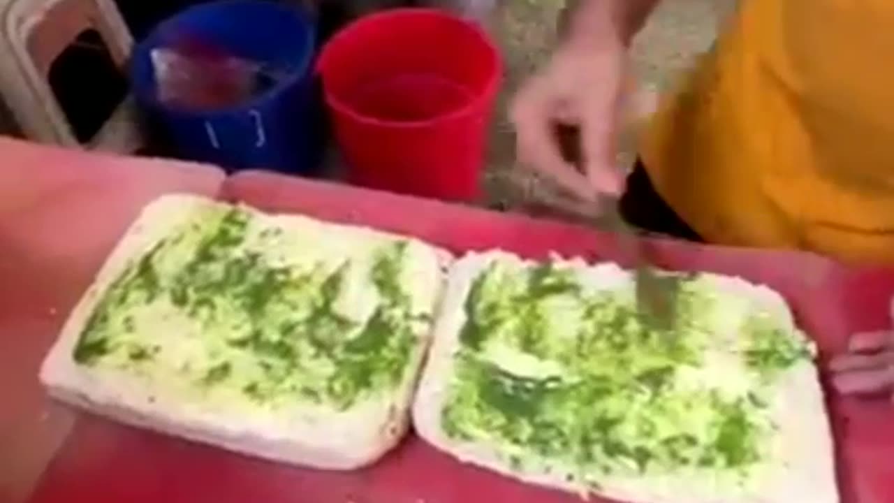 Mumbai Cheese Suitcase Sandwich | Famous Biggest Tandoori Momos |Indian Street Food